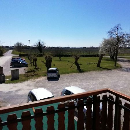 Agriturismo Al Gelso Risano Exterior photo